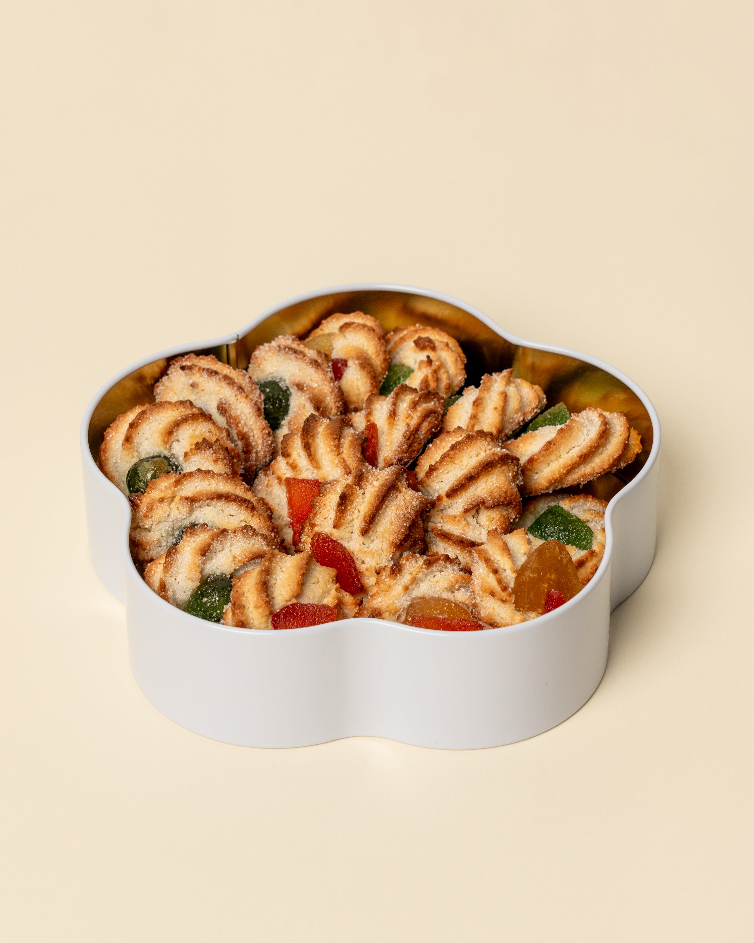Latta con pasta di mandorle