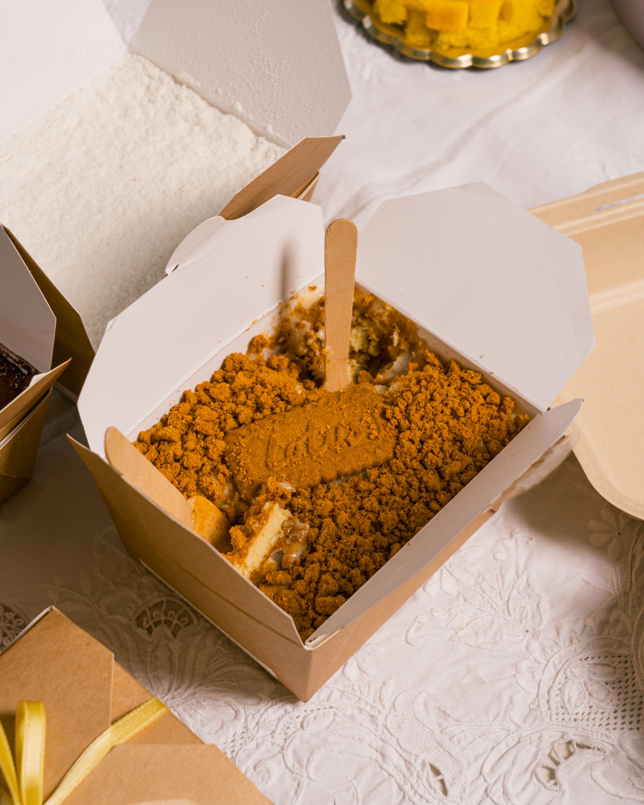 Box mini cake