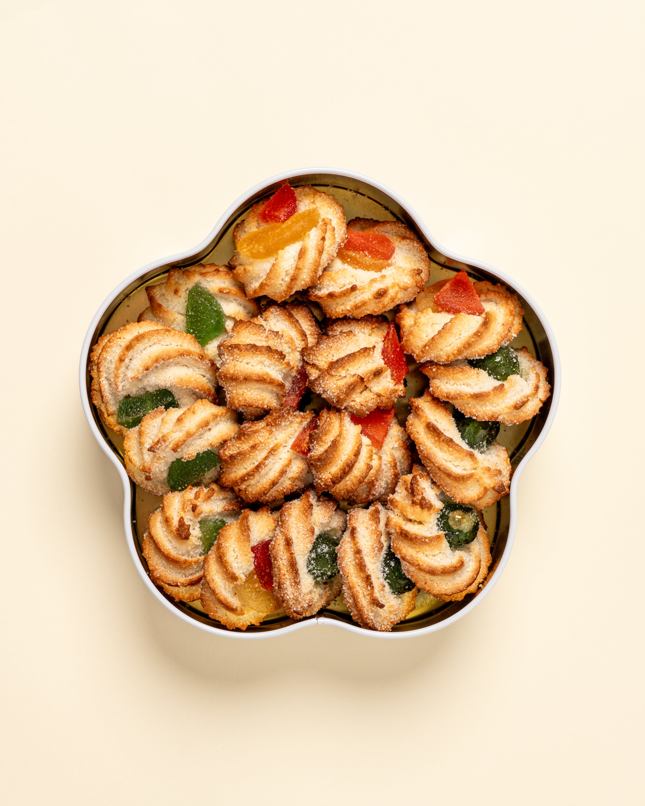 Latta con pasta di mandorle